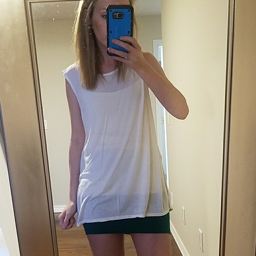 PIKO Boutique Tank Top/Muscle Tee - Picture 1 of 4